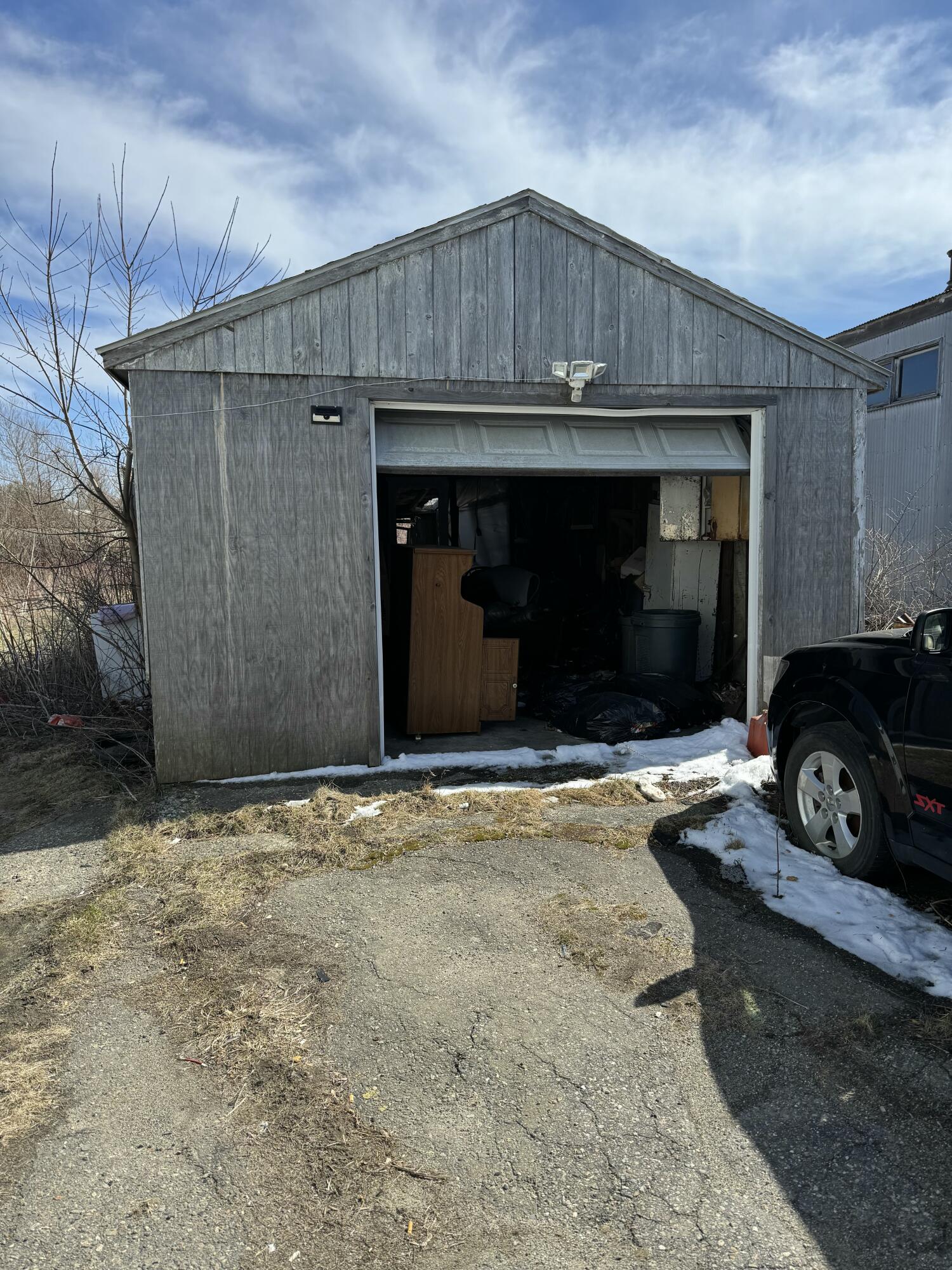160 New County Road