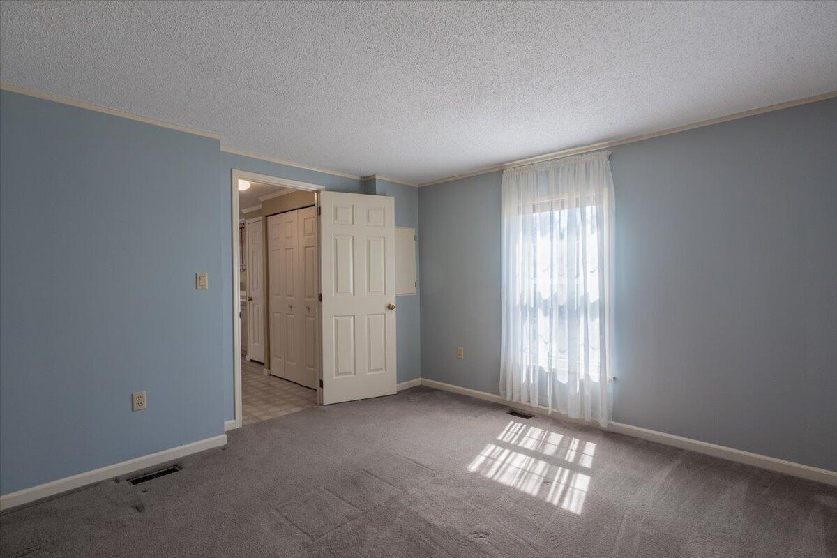 65 Stoneybrook Lane