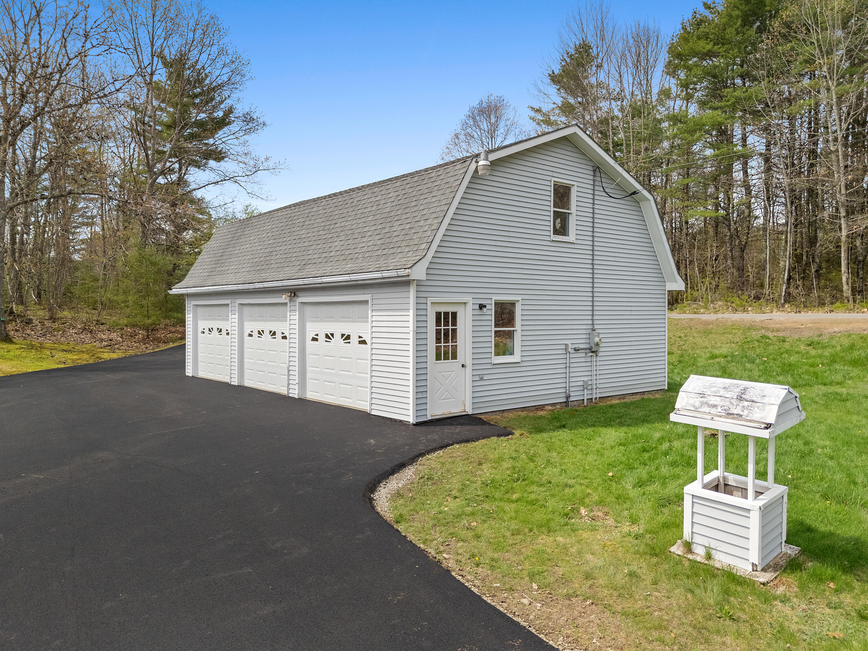 289 W Washington Road