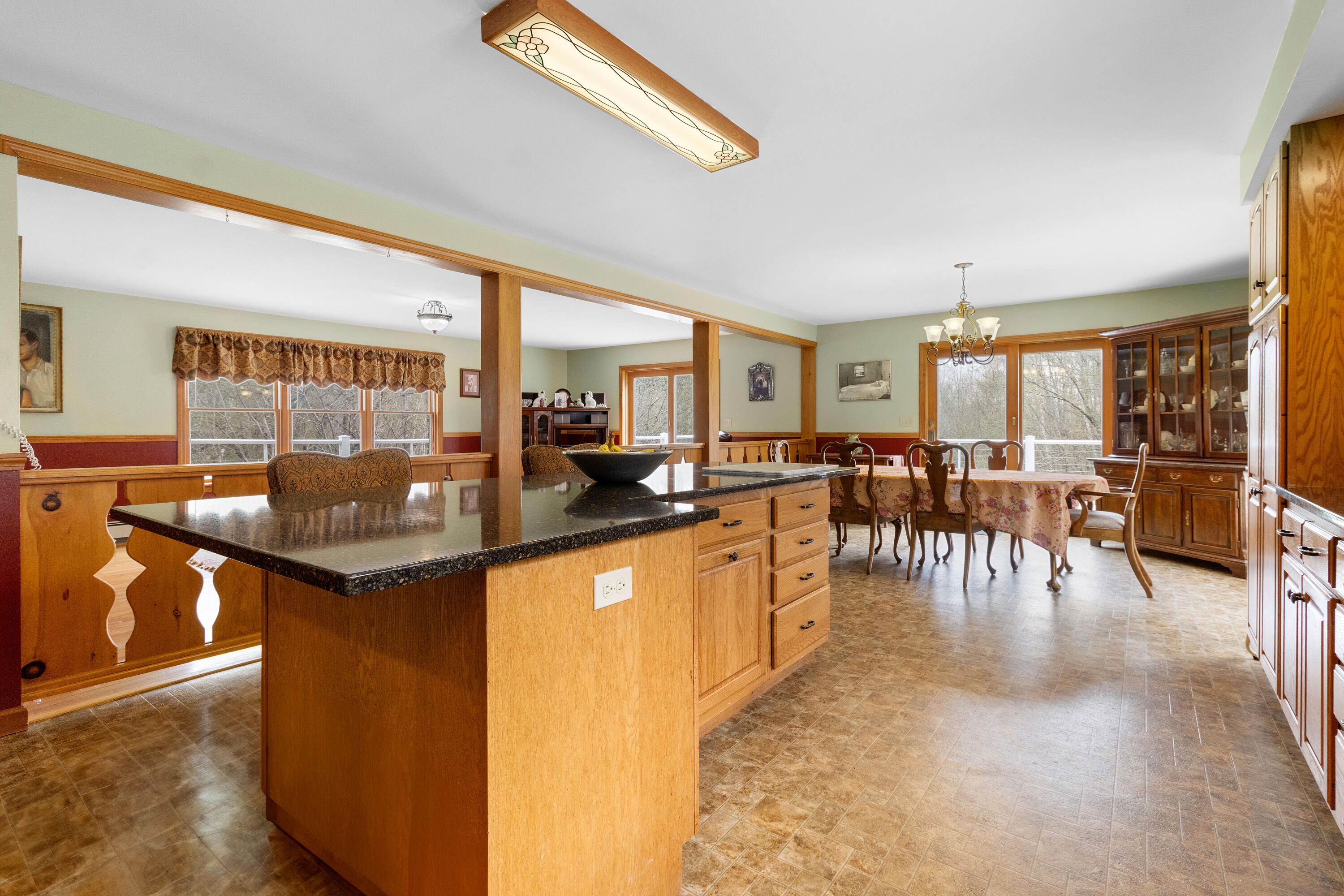 289 W Washington Road