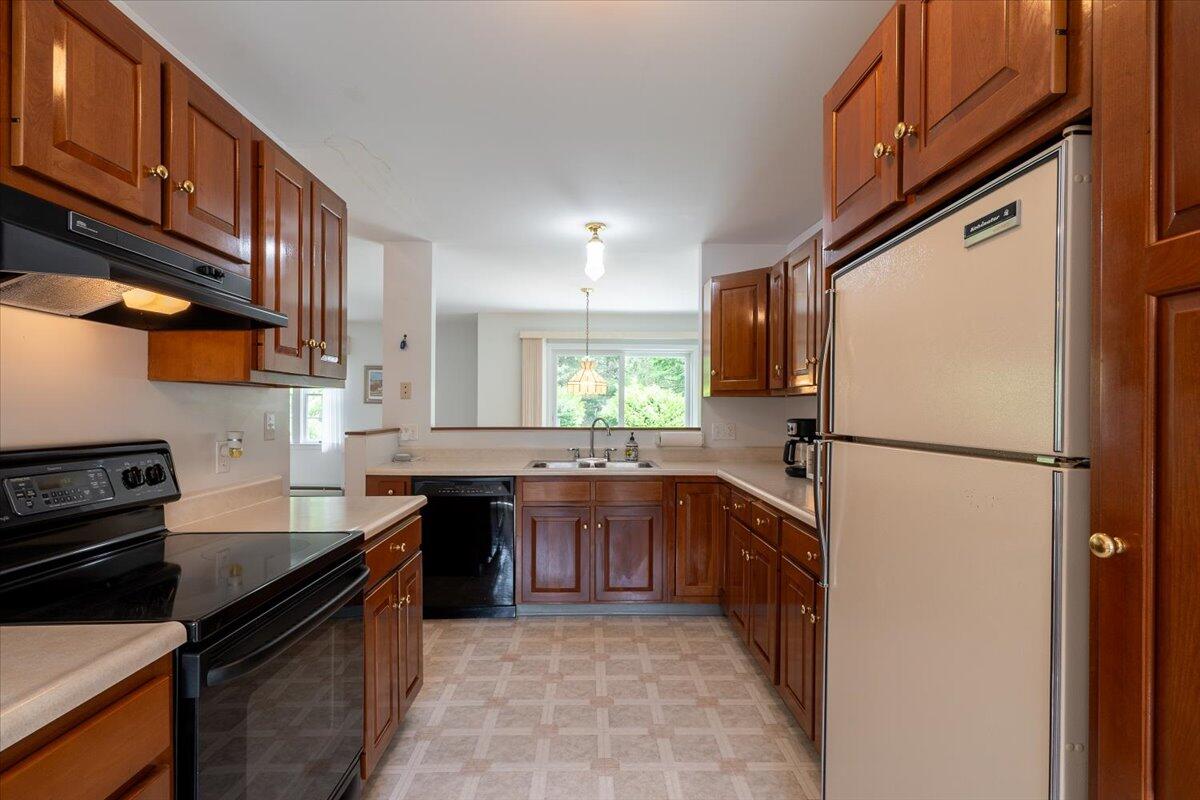 25 Schooner Drive