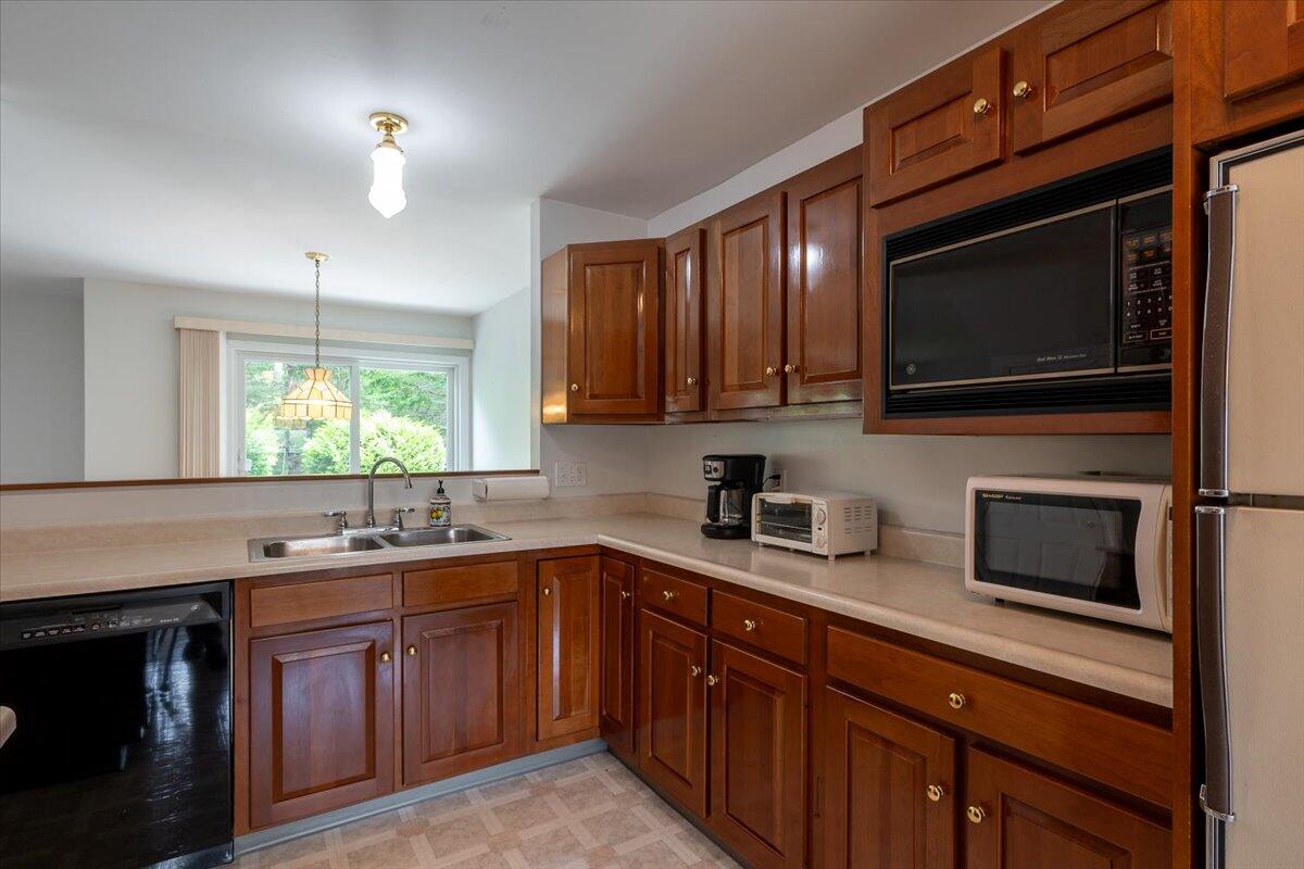 25 Schooner Drive