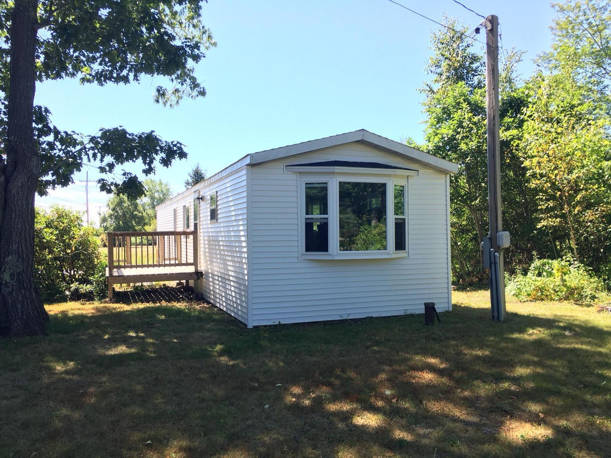 579 Commercial Street