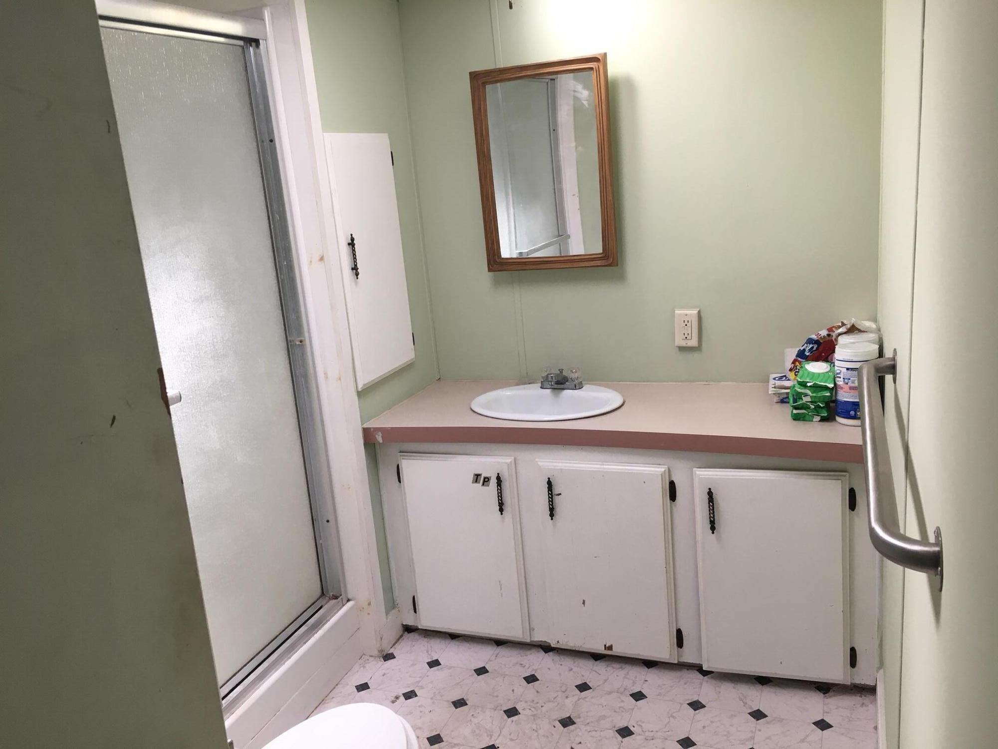 579 Commercial Street