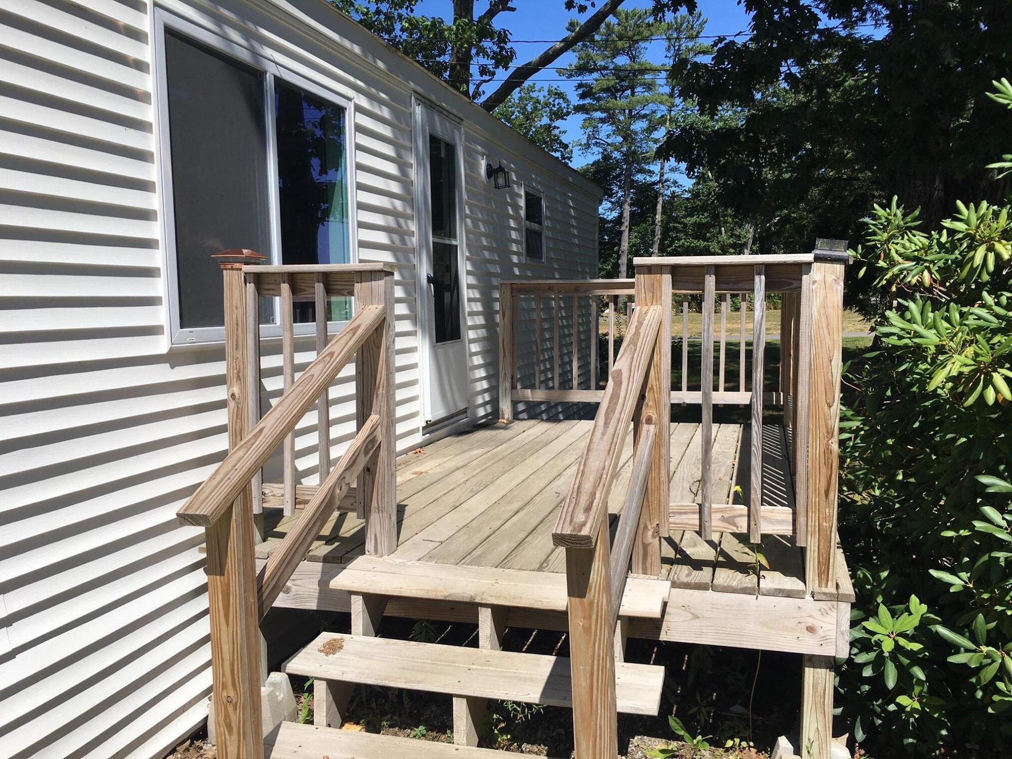 579 Commercial Street