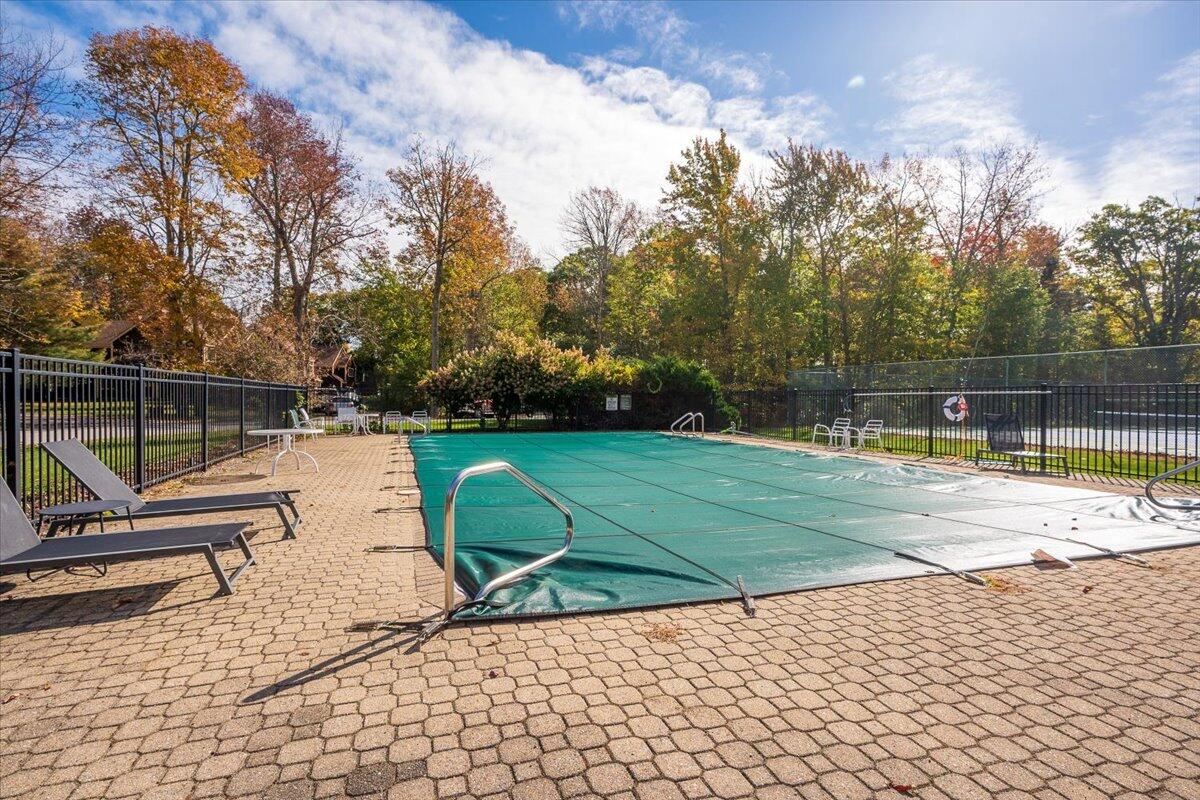 10 Harbor Drive, 10, Lincolnville Unit: 10