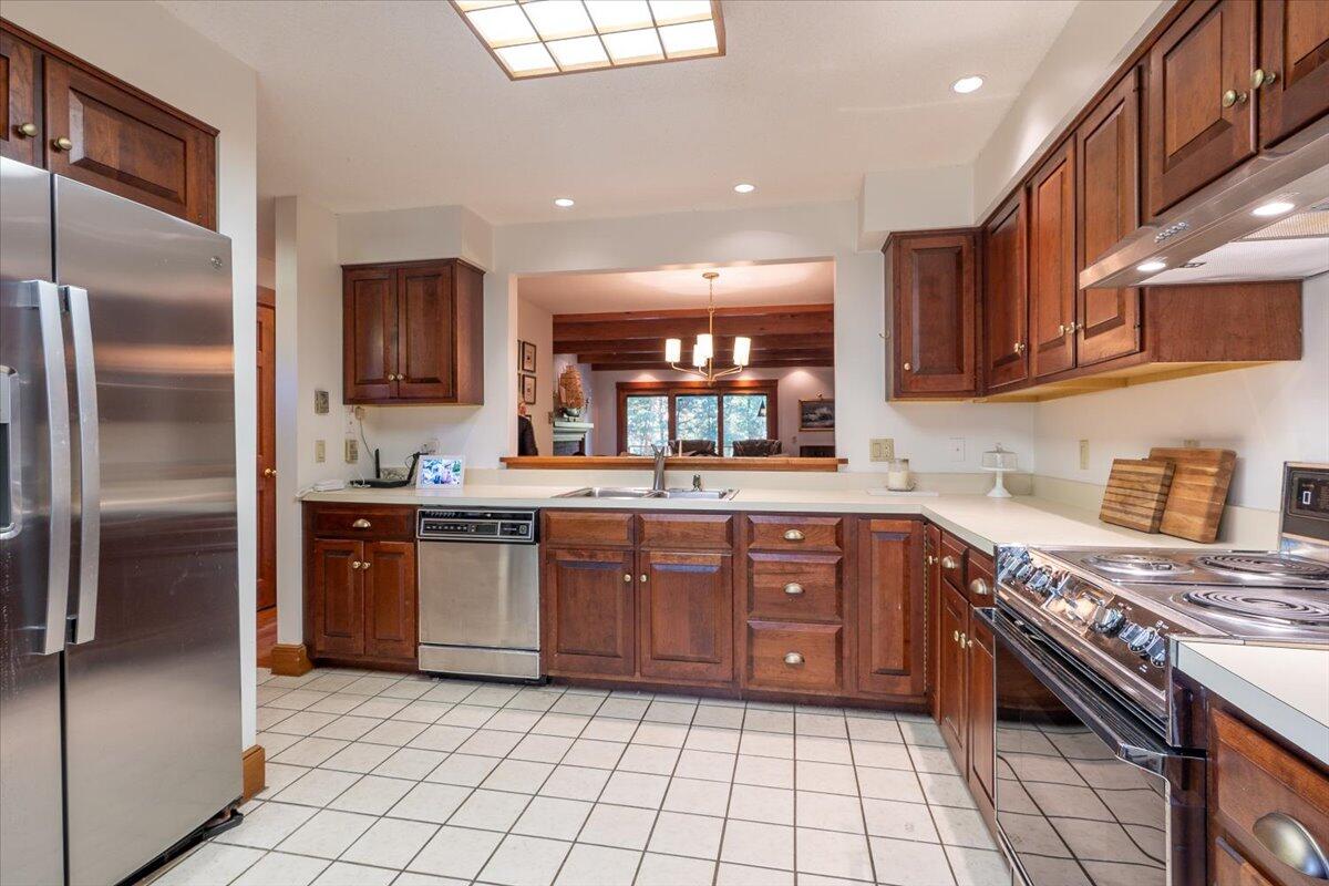 10 Harbor Drive, 10, Lincolnville Unit: 10