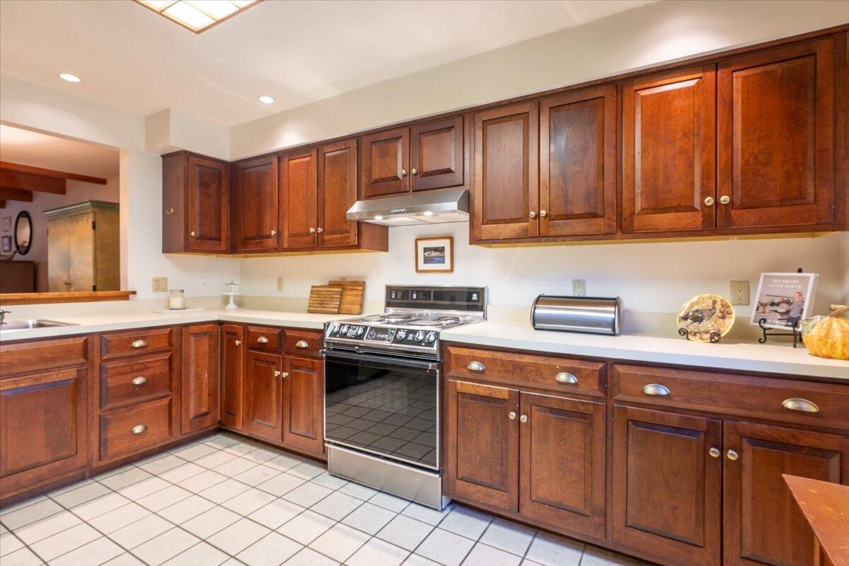 10 Harbor Drive, 10, Lincolnville Unit: 10