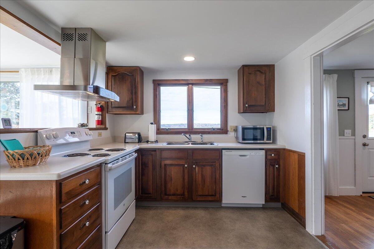 524 Back Cove Road