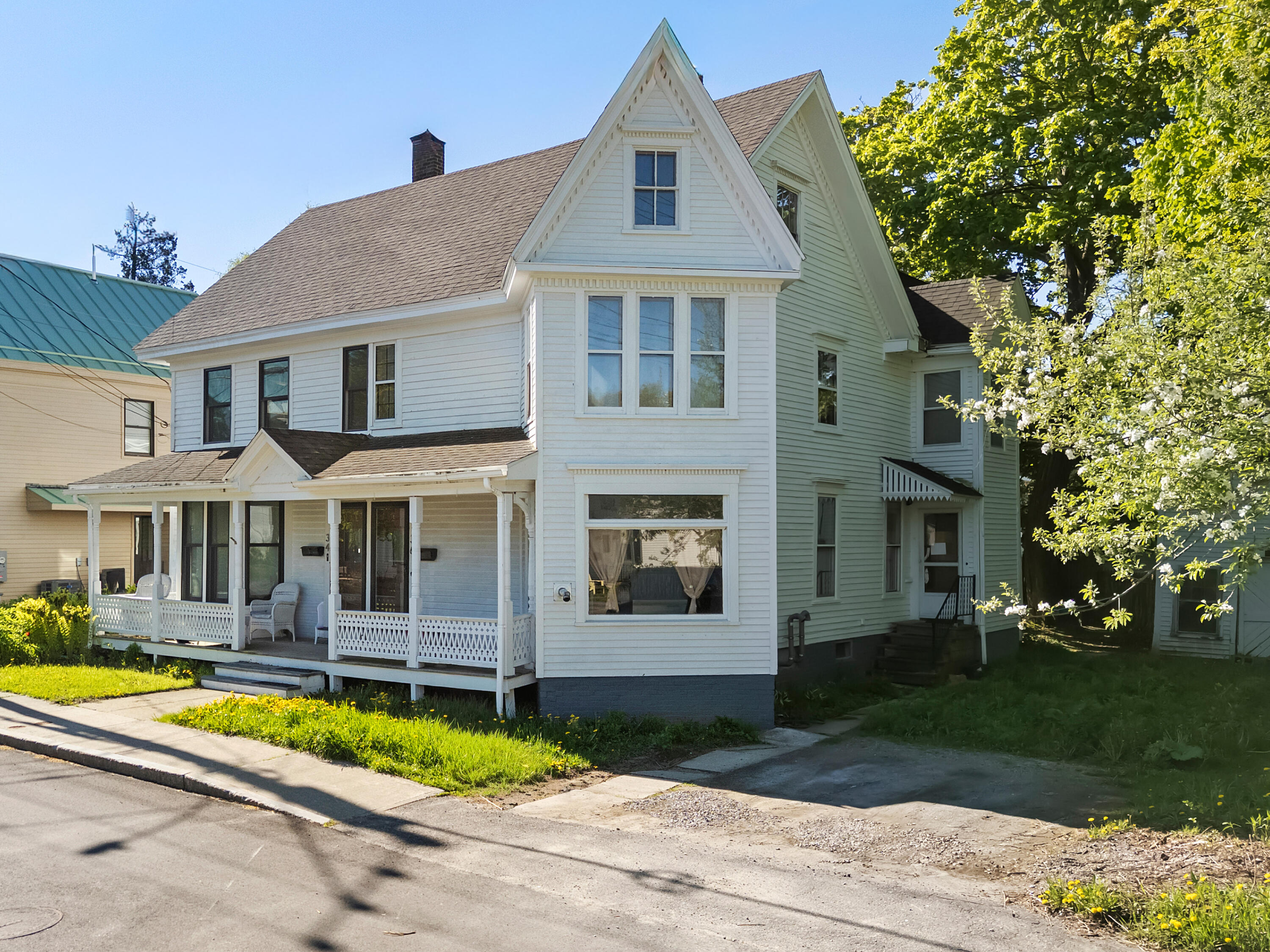 36 Masonic Street
