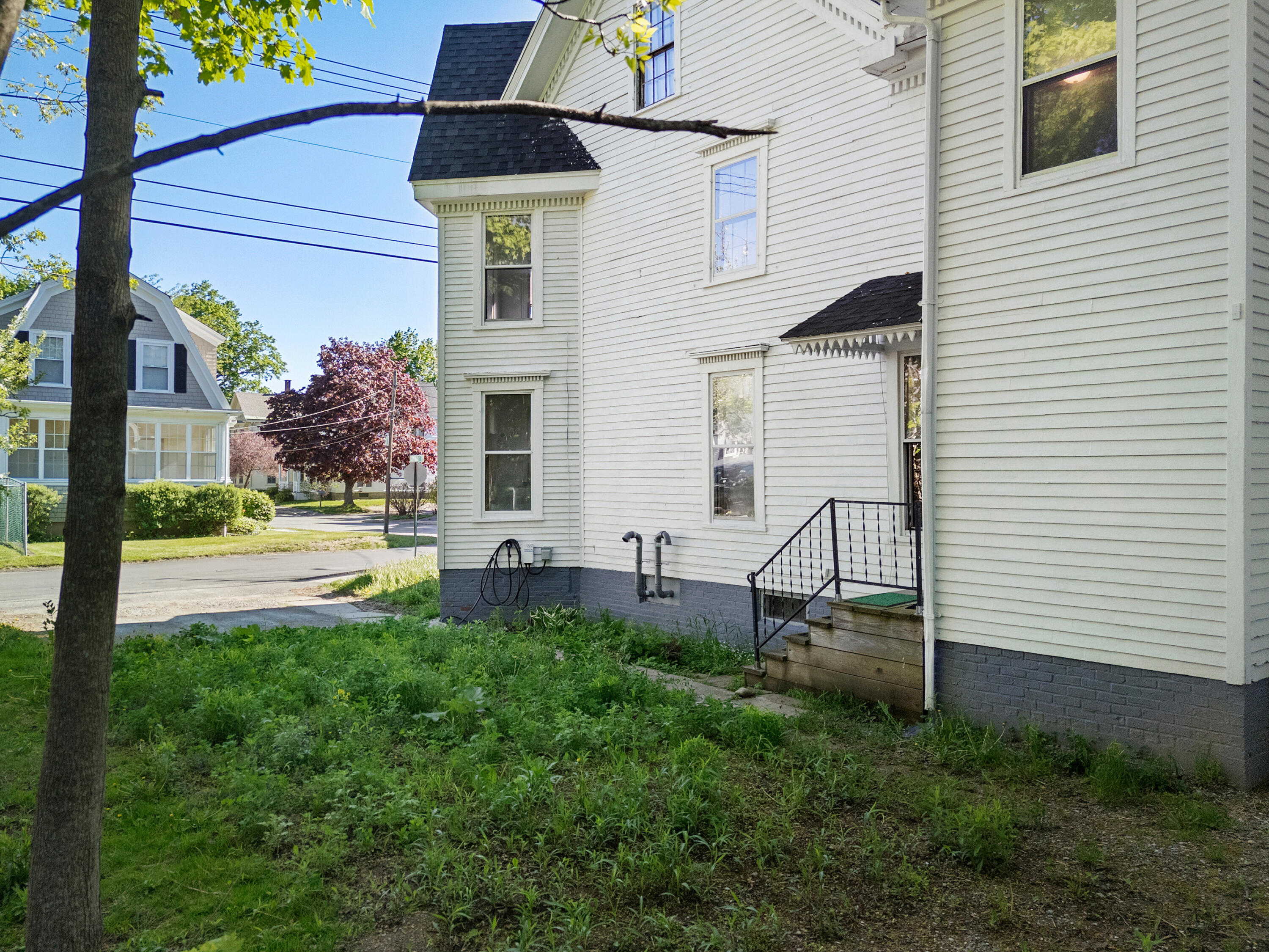 36 Masonic Street