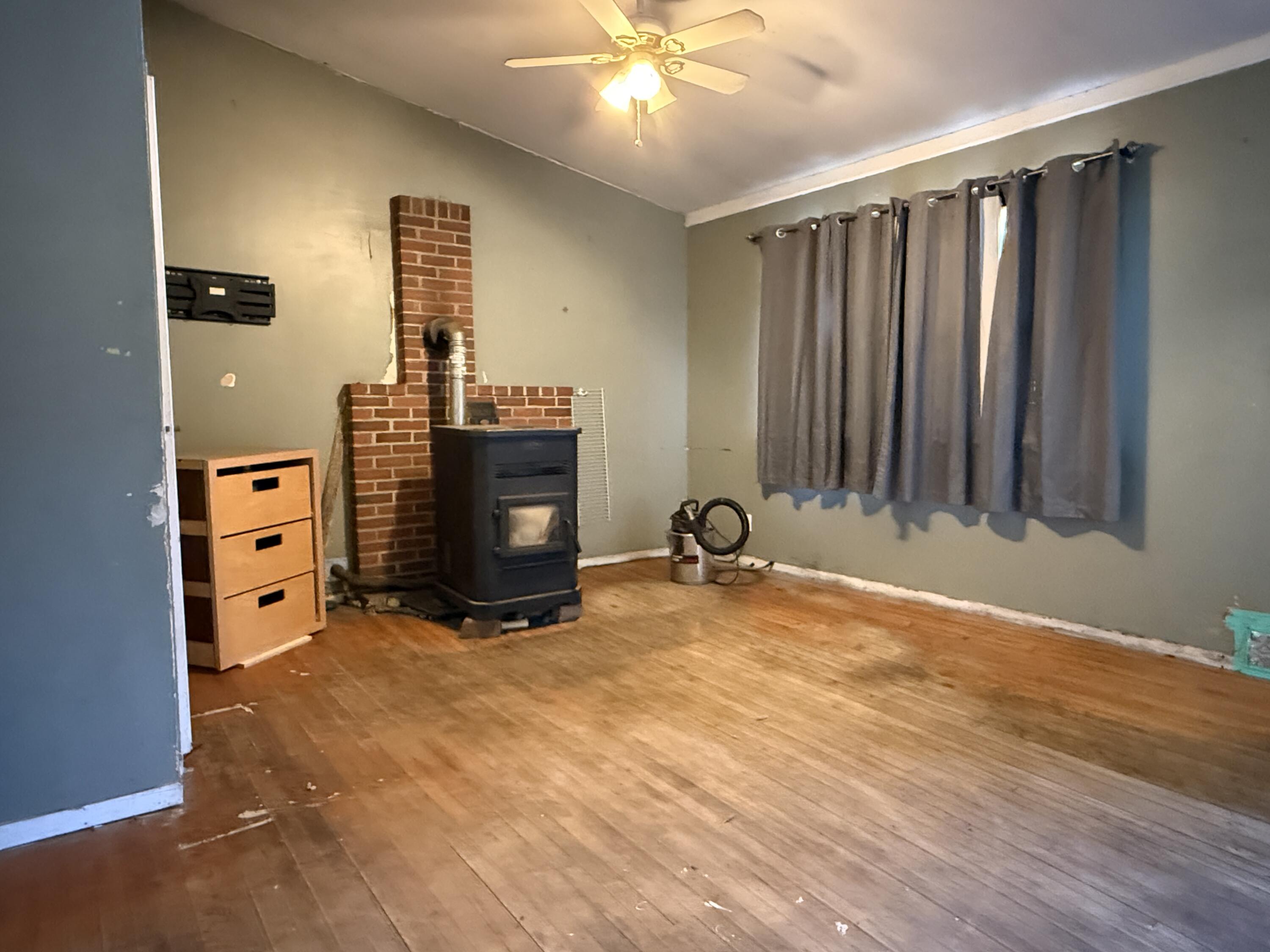 40 Lake View Drive