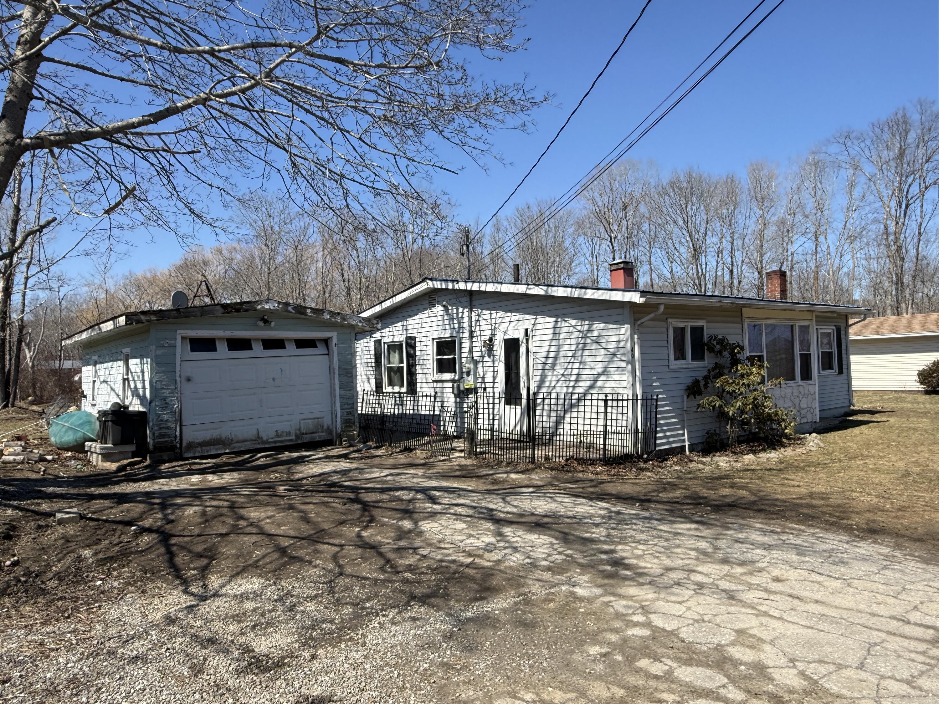 40 Lake View Drive