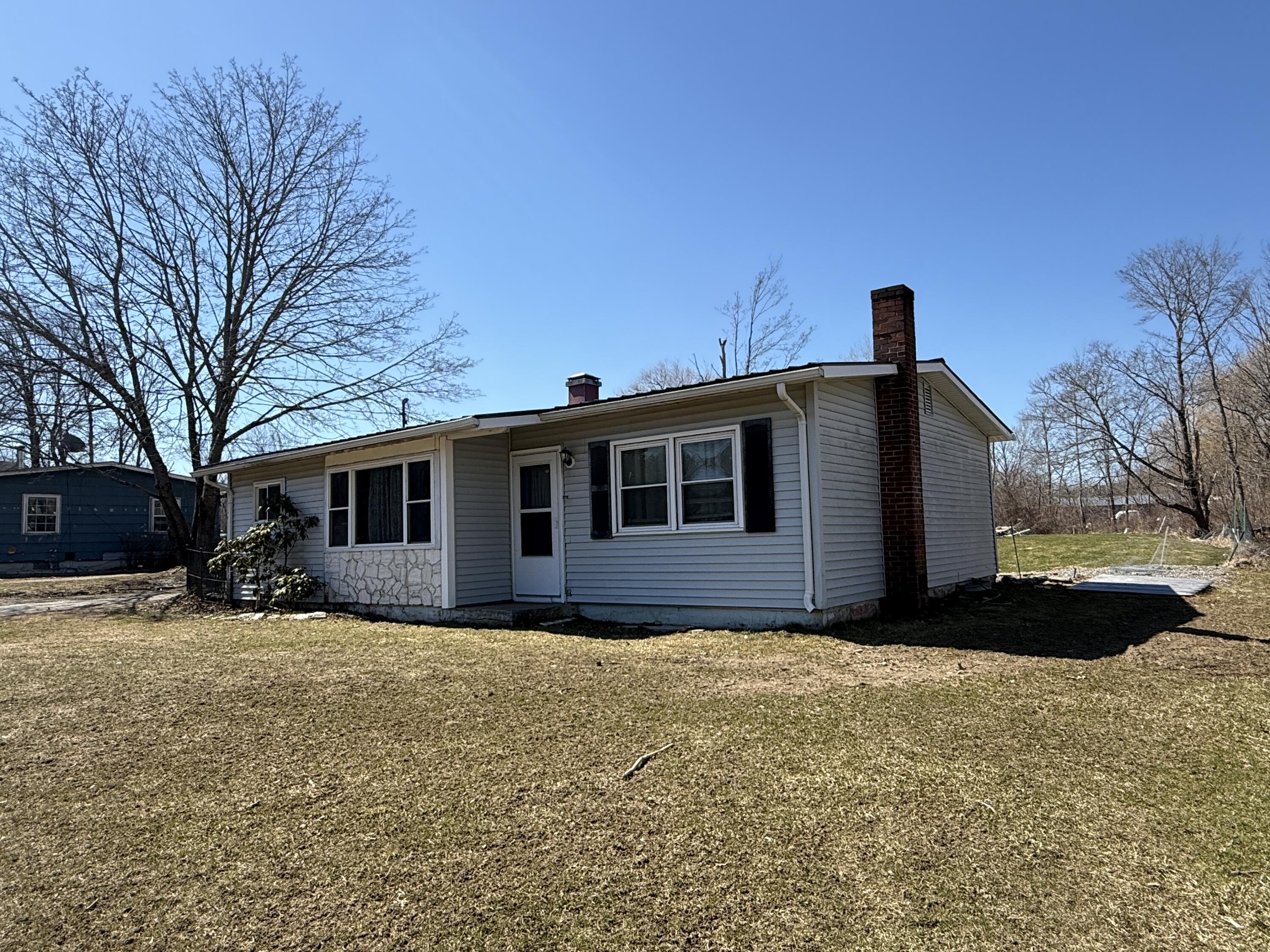 40 Lake View Drive