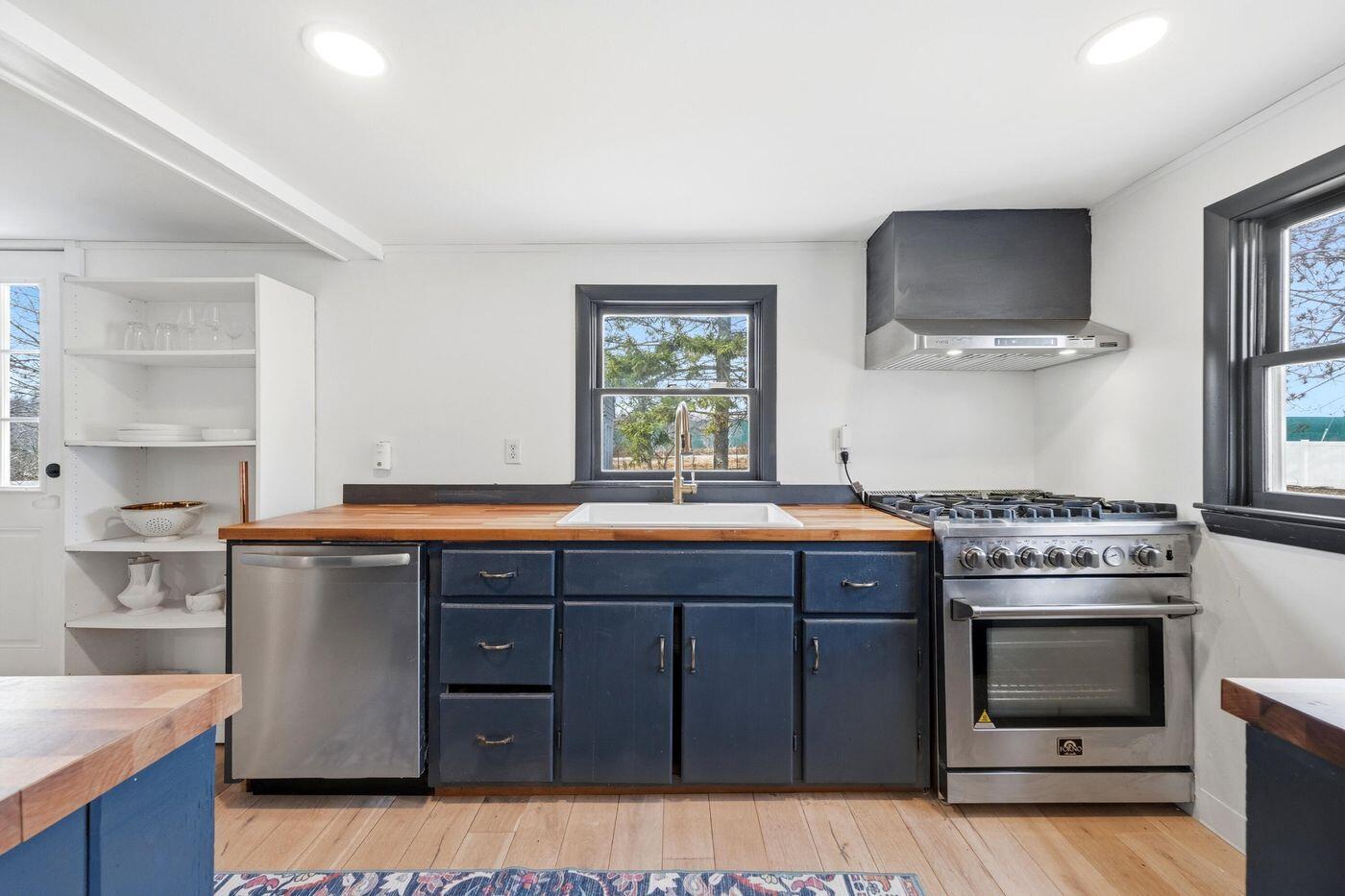 508 S Shore Drive