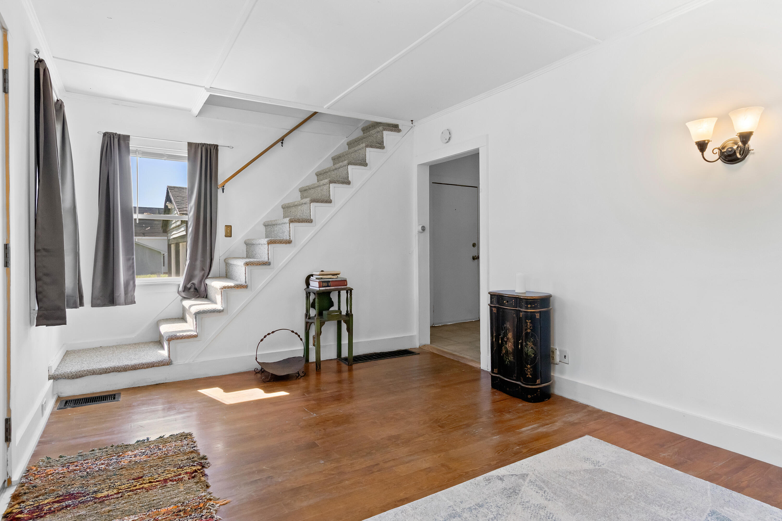 30 Admontem Avenue