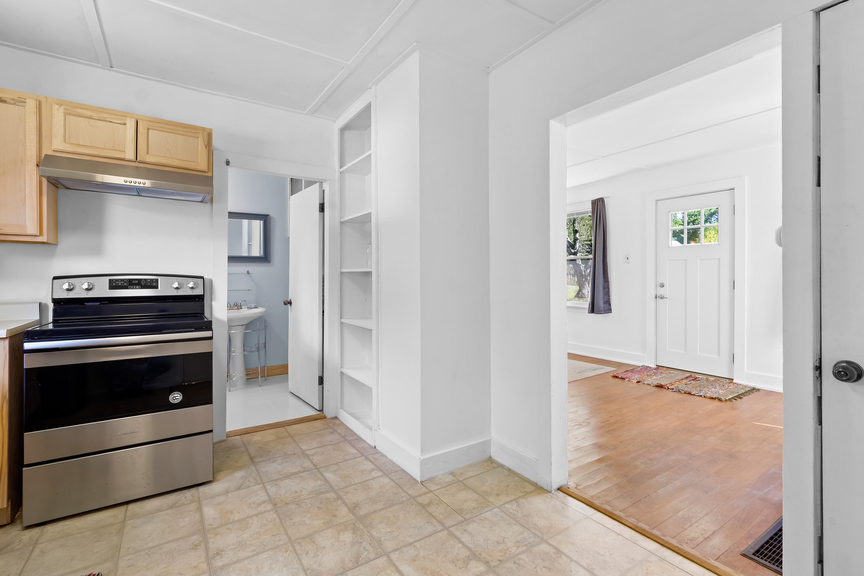 30 Admontem Avenue