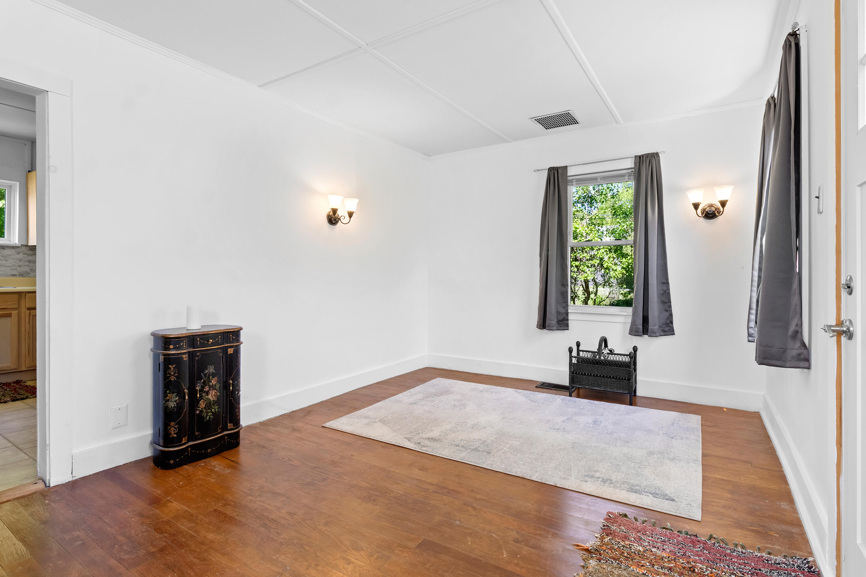 30 Admontem Avenue