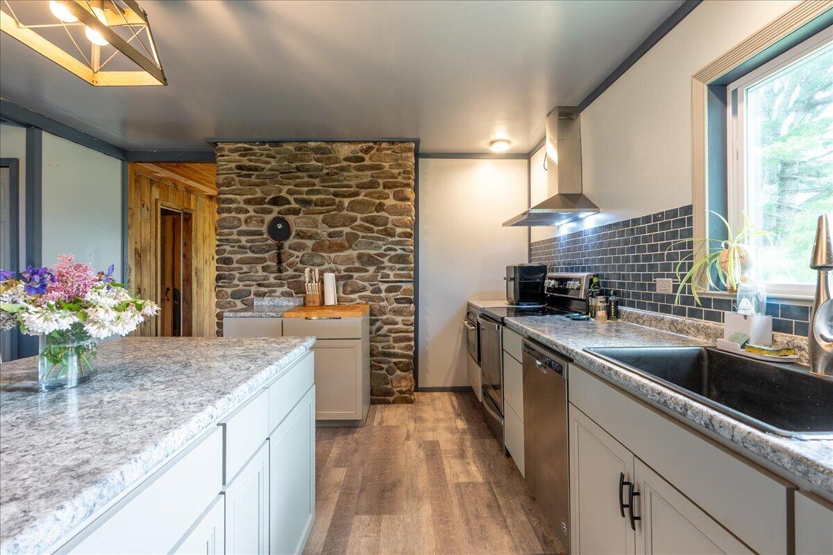 22 Oyster River Road
