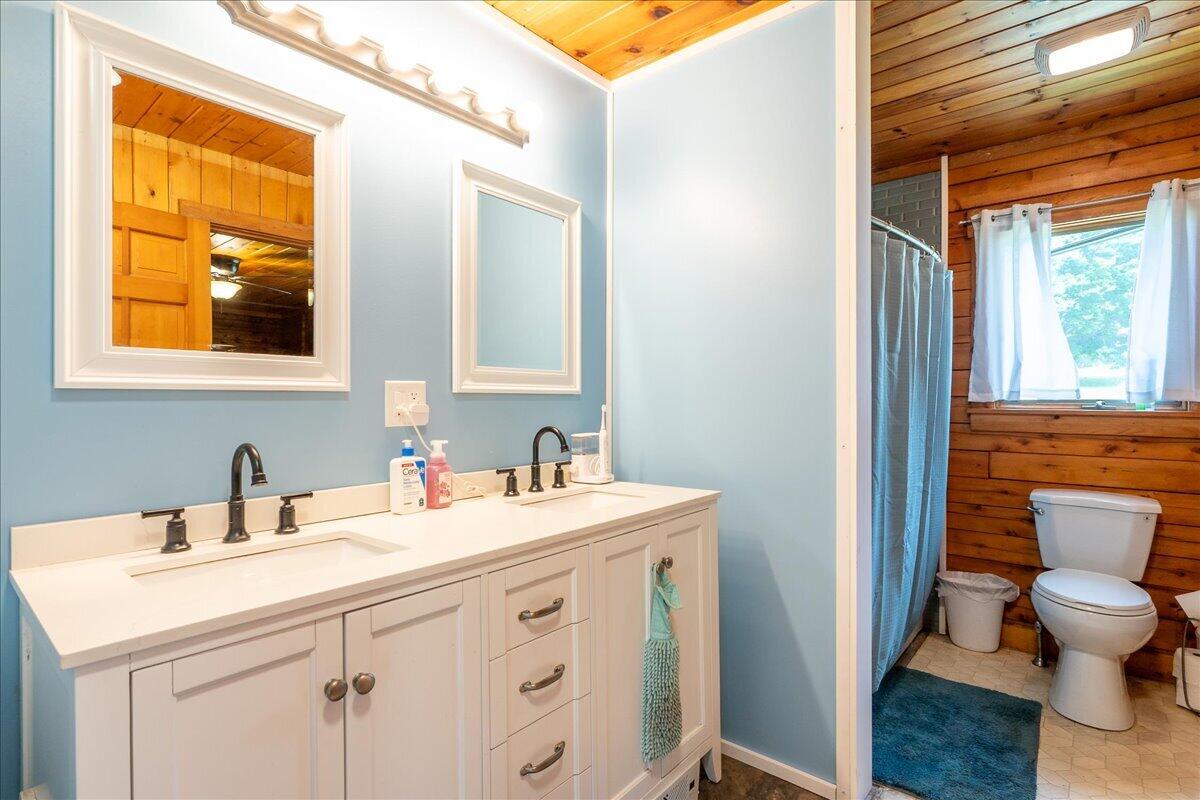 22 Oyster River Road