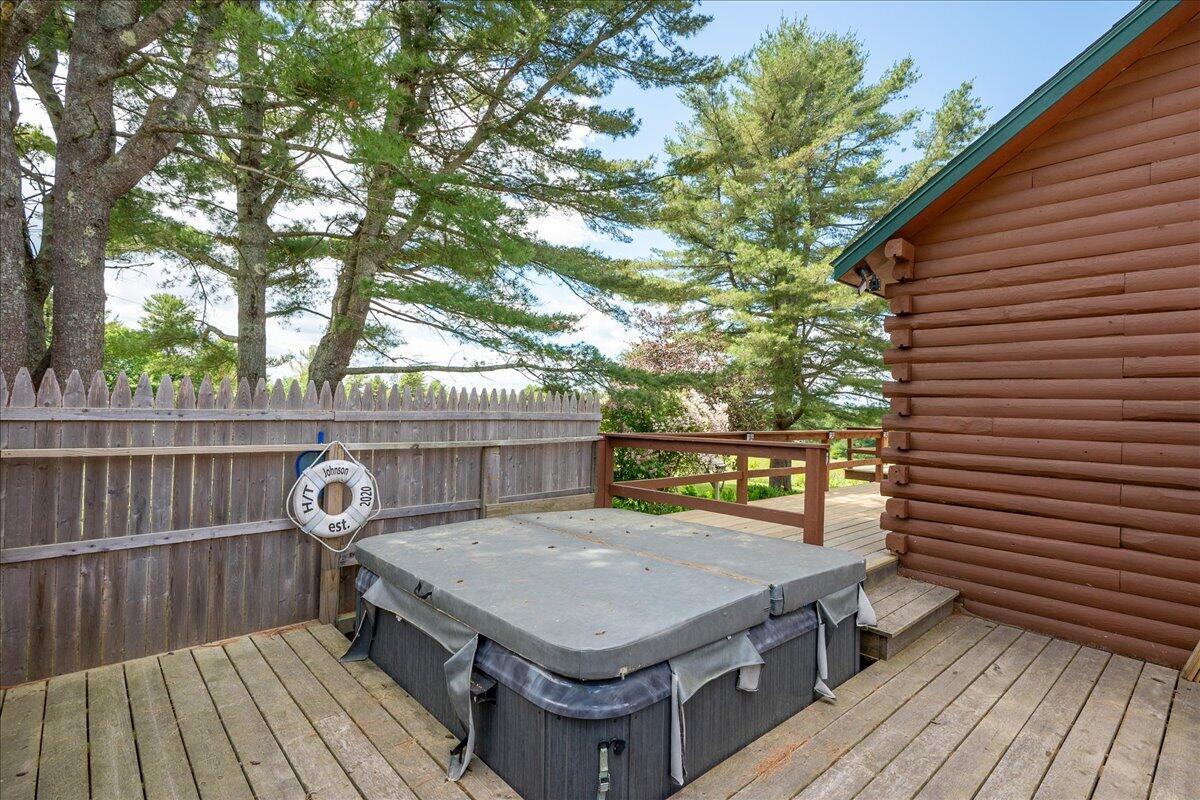 22 Oyster River Road