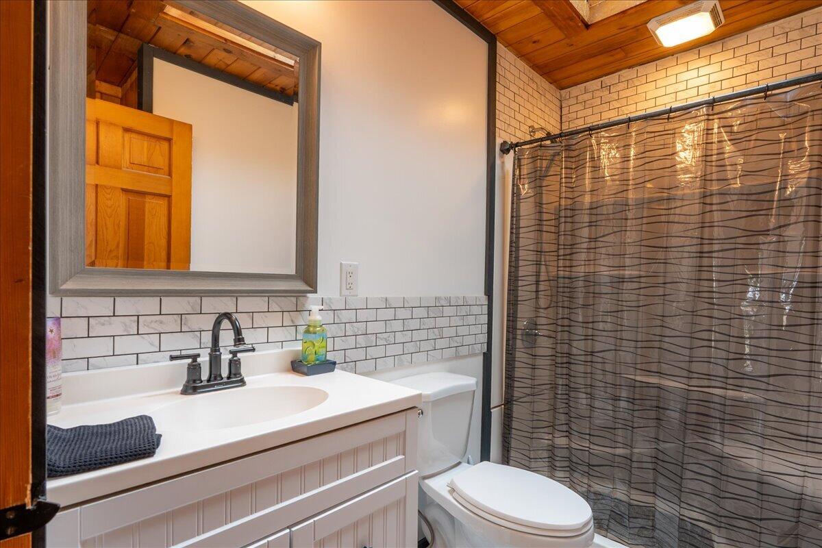 22 Oyster River Road