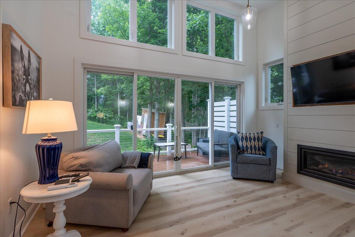 8 Cobb Hill Road