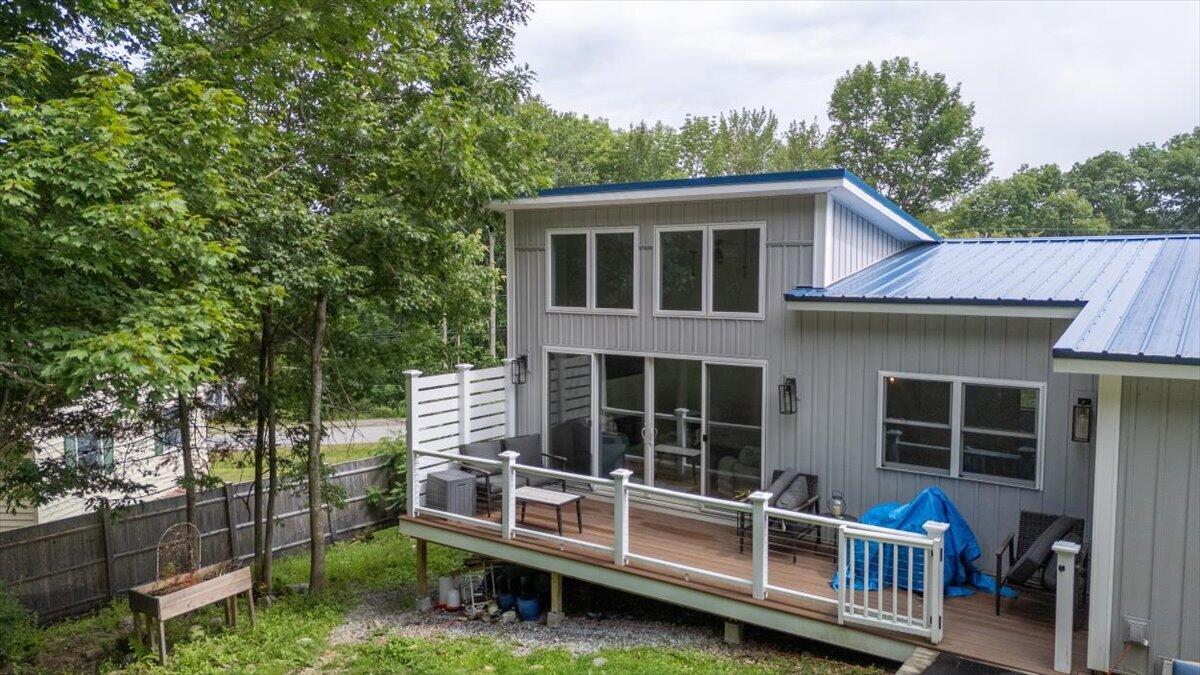 8 Cobb Hill Road