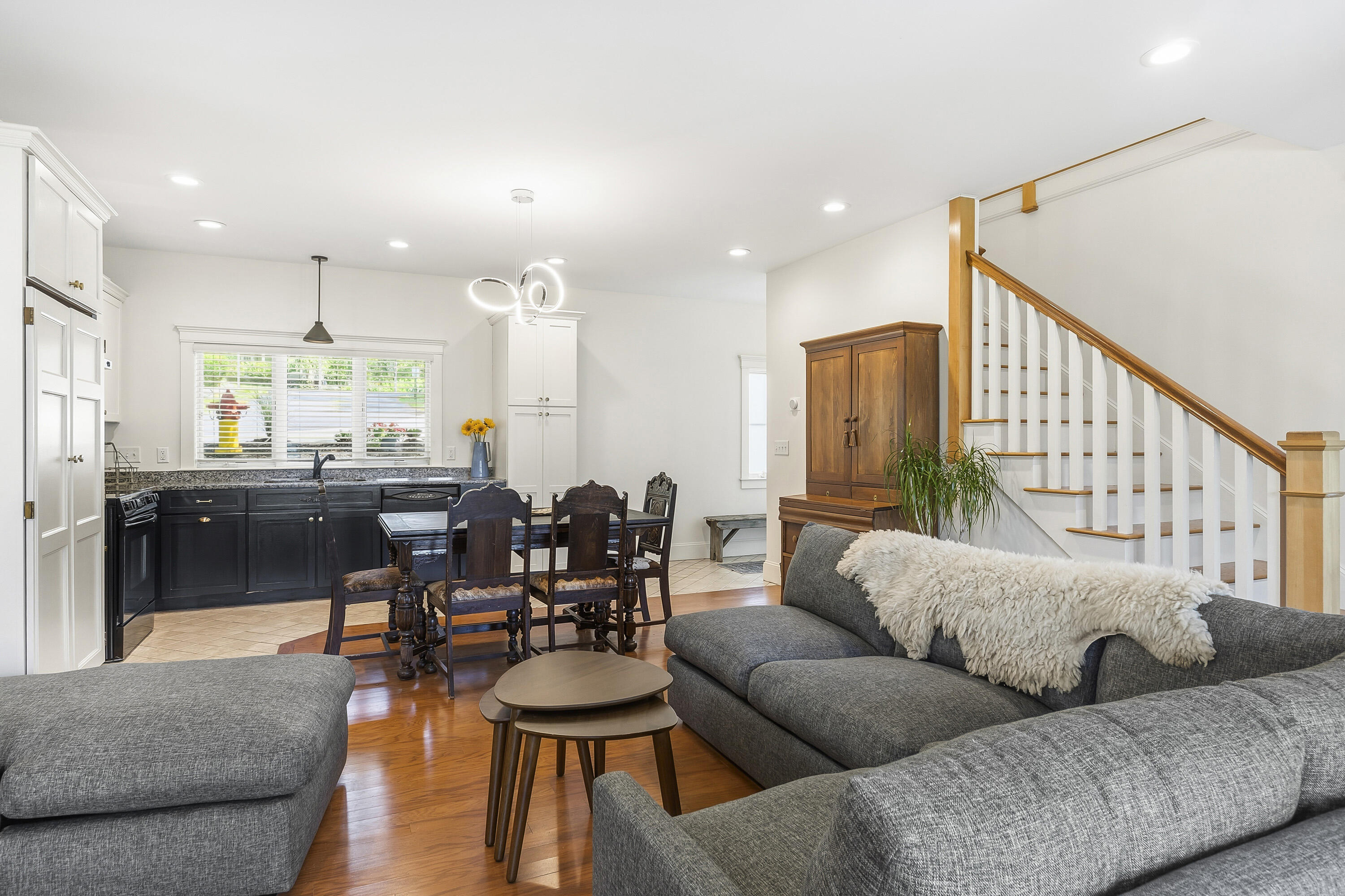 71 Village Way 506