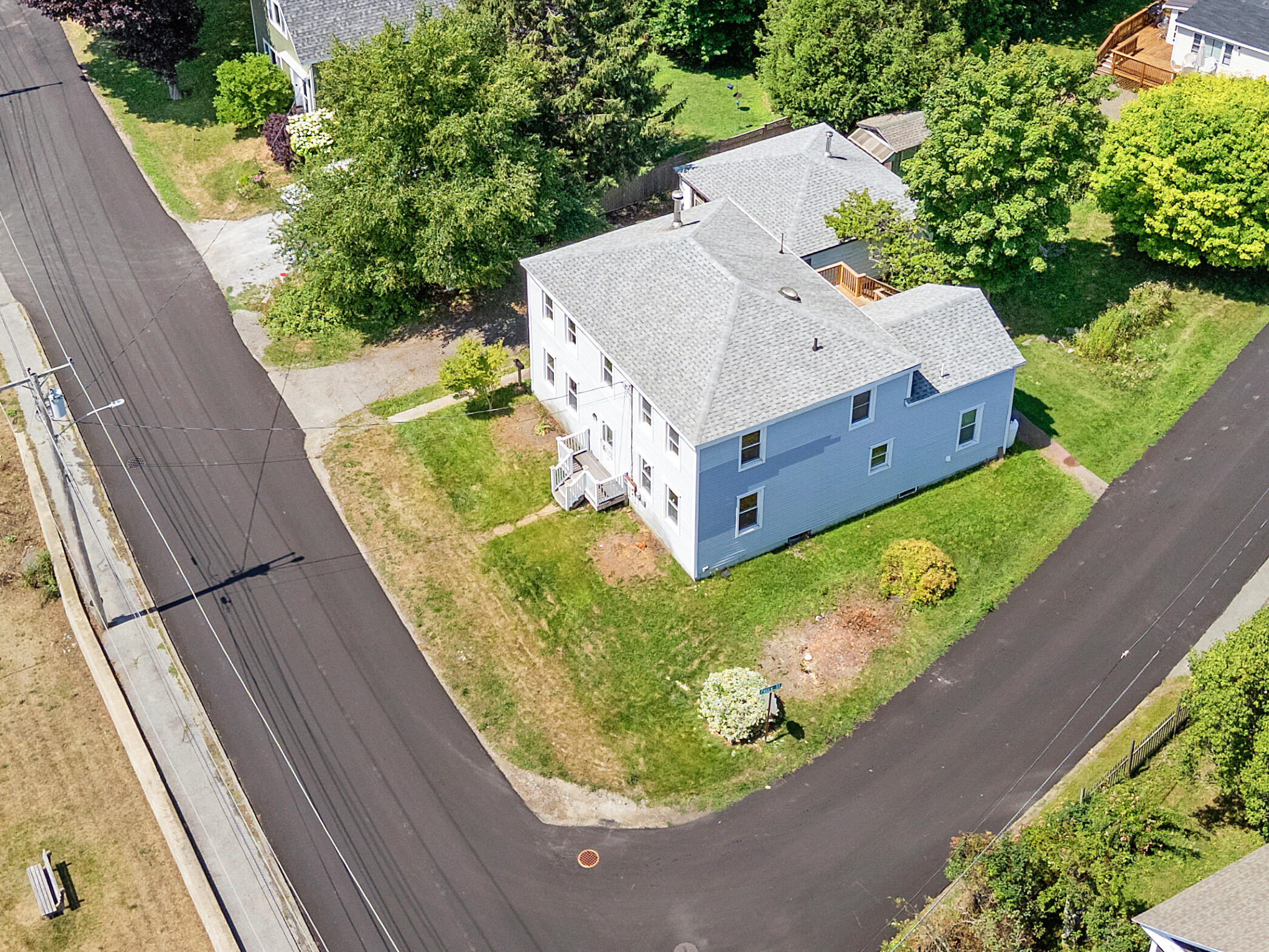 26 Front Street
