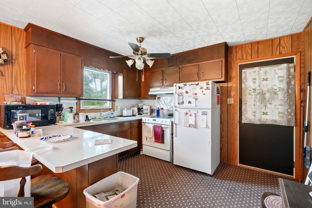 56 HILLVIEW ROAD