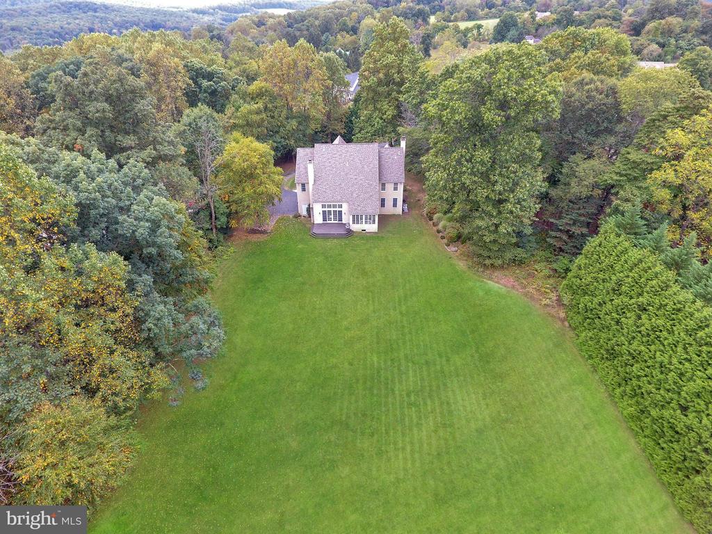 18 MILLSTONE LANE