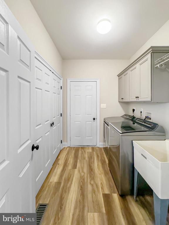 18 MILLSTONE LANE