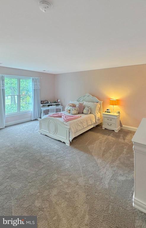 18 MILLSTONE LANE