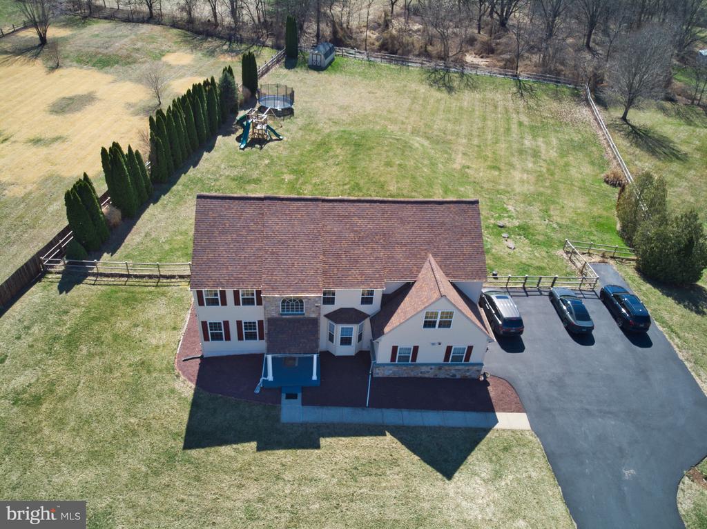 21 MEADOW LANE
