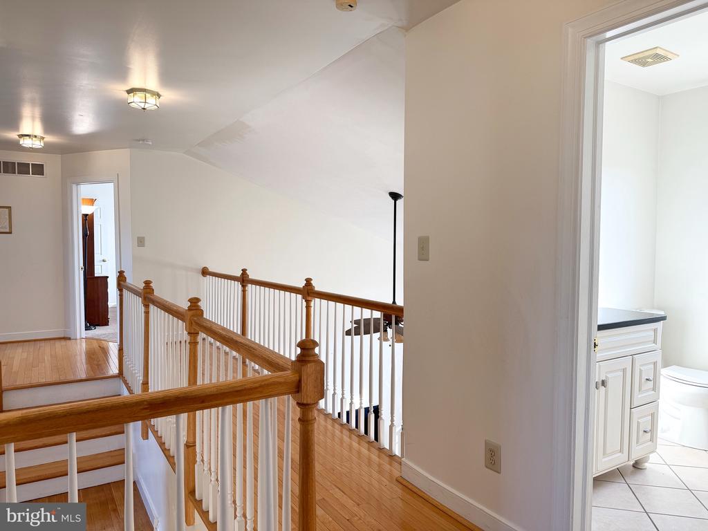 21 MEADOW LANE