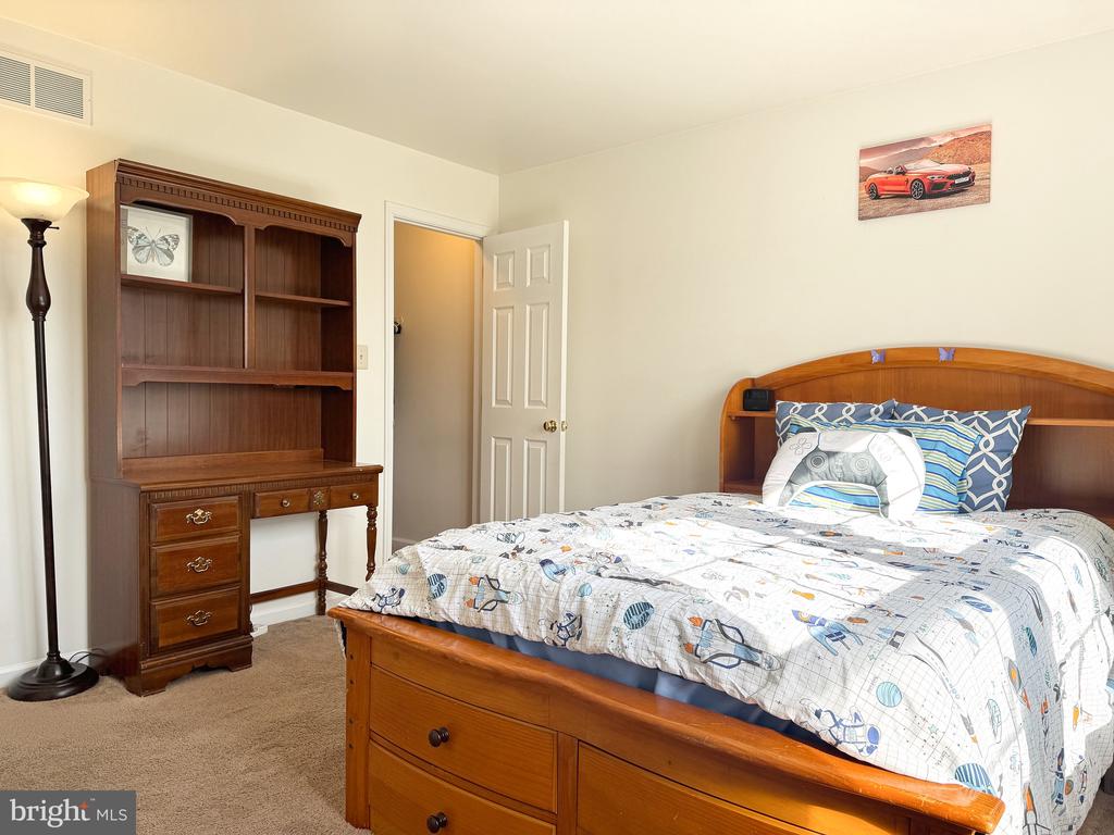 21 MEADOW LANE