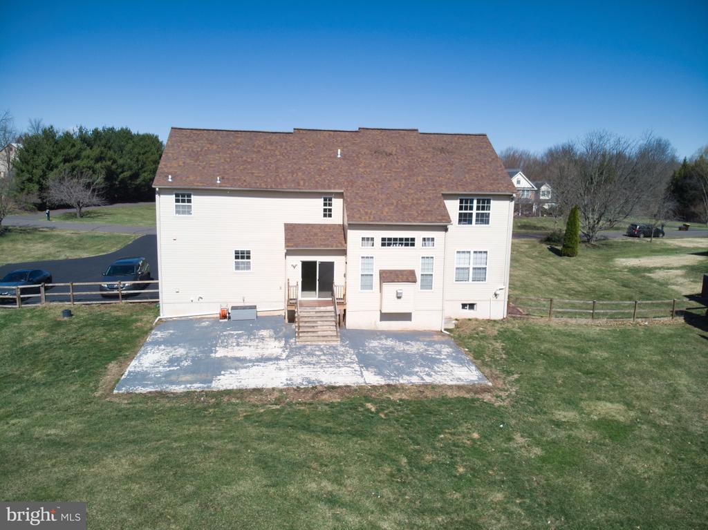 21 MEADOW LANE