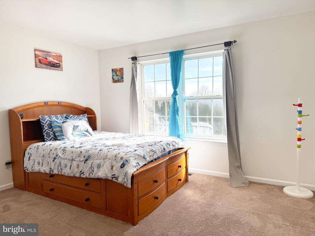 21 MEADOW LANE