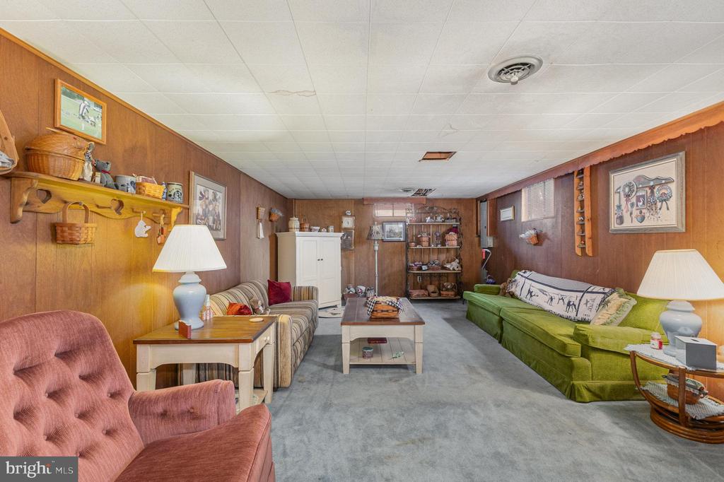 517 SARATOGA ROAD
