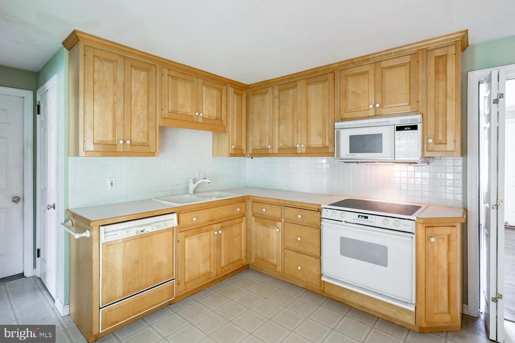 2707 KIMBERLY ROAD