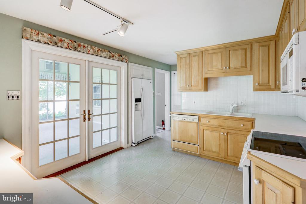 2707 KIMBERLY ROAD