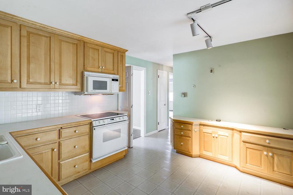 2707 KIMBERLY ROAD