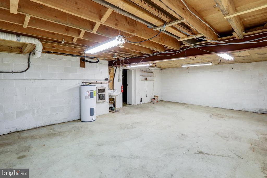2707 KIMBERLY ROAD