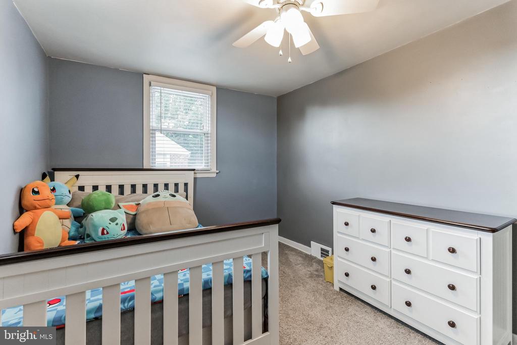 828 CEDAR LANE