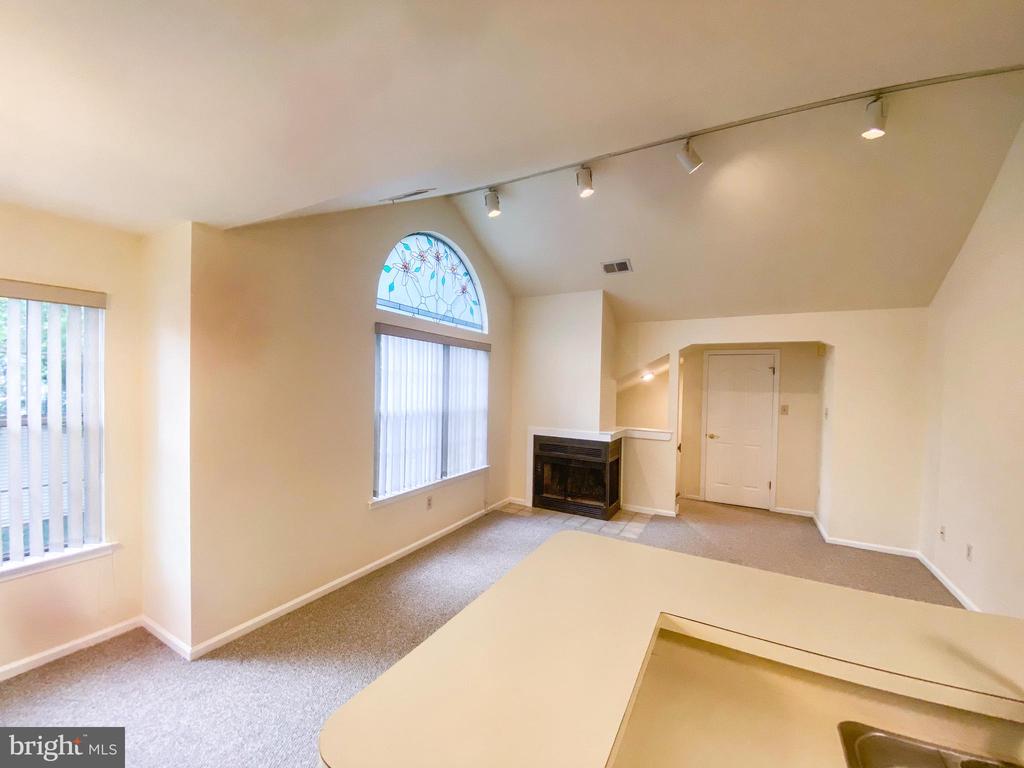 108 FOXMEADOW DRIVE Unit: CONDO 108