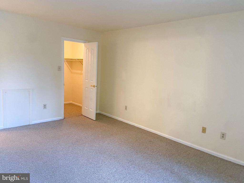 108 FOXMEADOW DRIVE Unit: CONDO 108