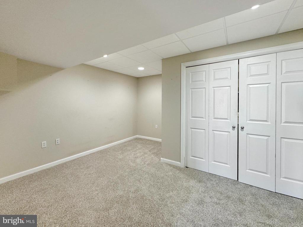 69 COMMONS DRIVE