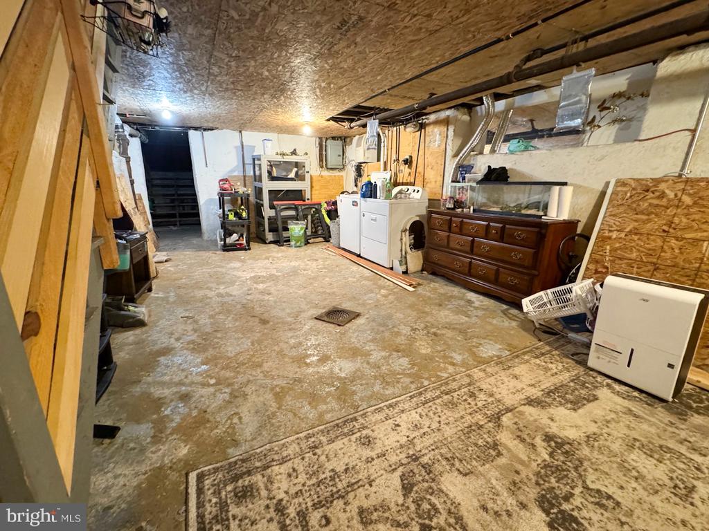 115 W BROWN STREET