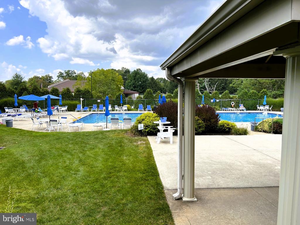 1810 FOXMEADOW CIRCLE Unit: CONDO 1810